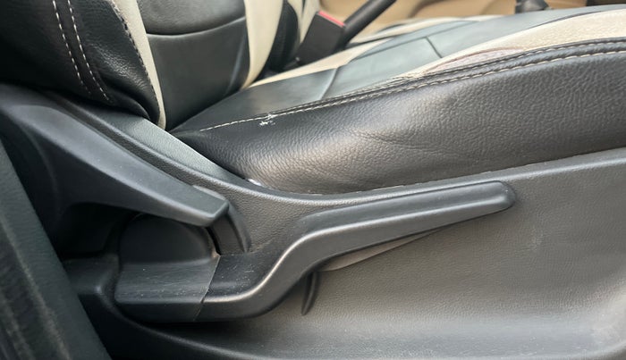 2018 Honda Amaze 1.5L I-DTEC S, Diesel, Manual, 90,285 km, Driver Side Adjustment Panel