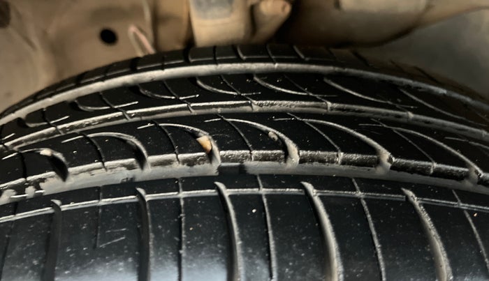 2018 Honda Amaze 1.5L I-DTEC S, Diesel, Manual, 90,285 km, Right Front Tyre Tread