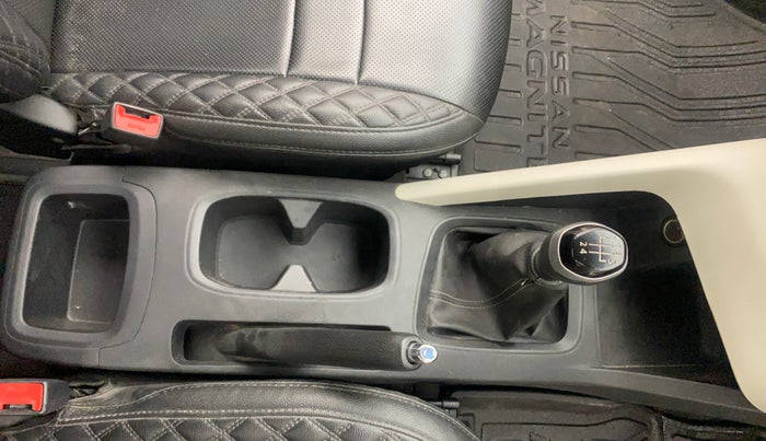 2022 Nissan MAGNITE XE, Petrol, Manual, 71,463 km, Gear Lever