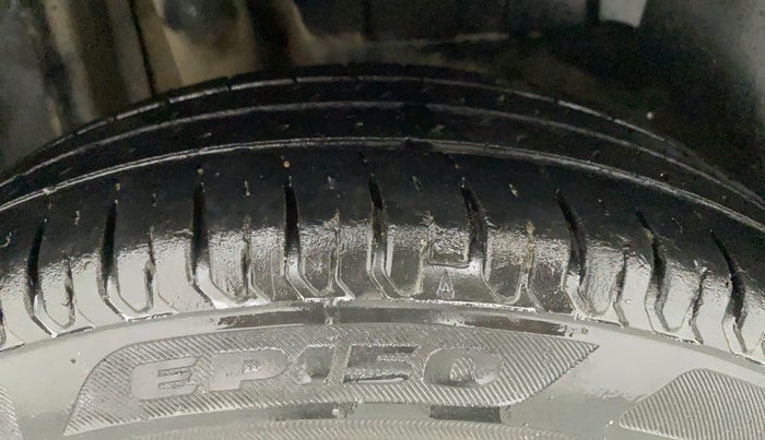 2018 Maruti Dzire VXI AMT, Petrol, Automatic, 73,705 km, Right Rear Tyre Tread