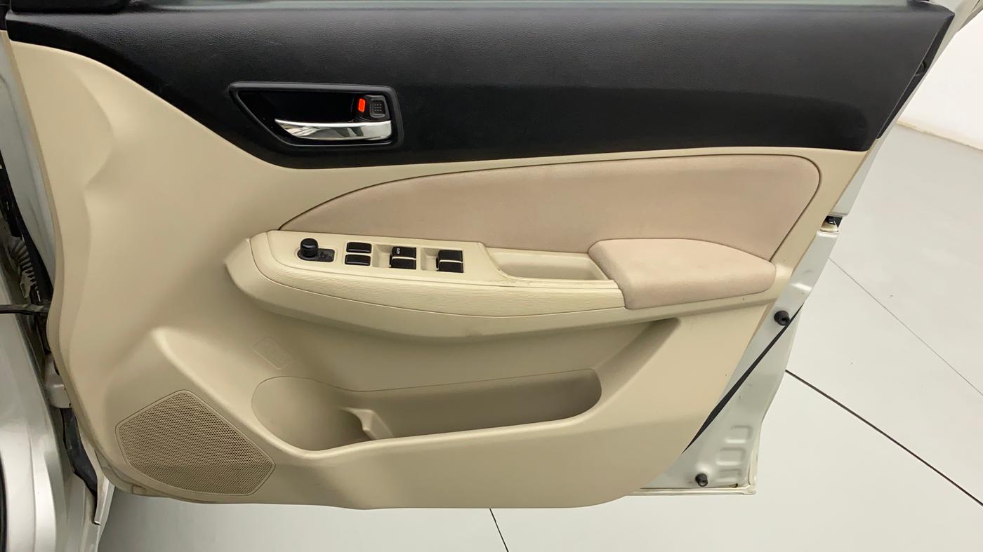 2018 Maruti Dzire VXI AMT, Petrol, Automatic, 73,705 km, Driver Side Door Panels Control