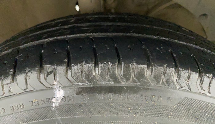 2018 Maruti Dzire VXI AMT, Petrol, Automatic, 73,705 km, Right Front Tyre Tread