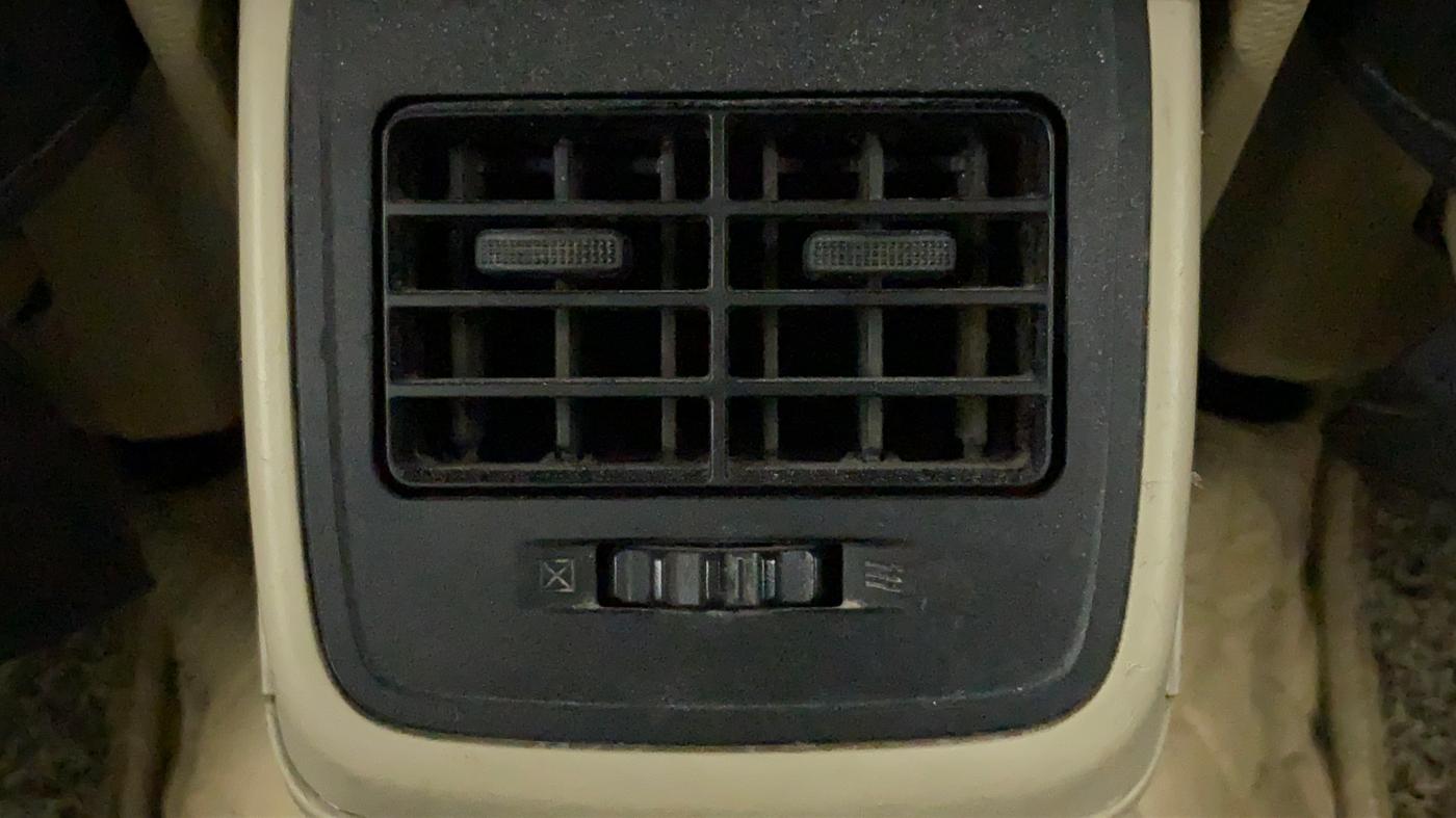 2018 Maruti Dzire VXI AMT, Petrol, Automatic, 73,705 km, Rear AC Vents