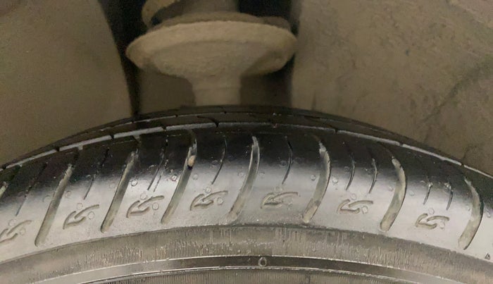 2018 Nissan Terrano XL (P), Petrol, Manual, 56,755 km, Right Front Tyre Tread