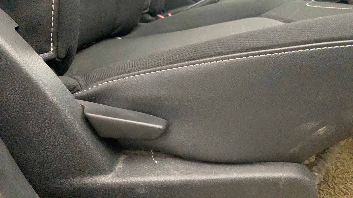 2018 Nissan Terrano XL (P), Petrol, Manual, 56,755 km, Driver Side Adjustment Panel