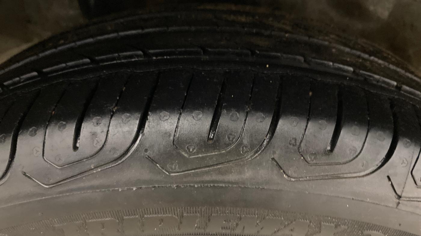 2014 Honda Amaze 1.2L I-VTEC S AT, Petrol, Automatic, 59,667 km, Right Rear Tyre Tread