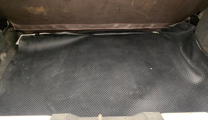 2016 Tata Tiago XZ PETROL, Petrol, Manual, 1,32,579 km, Boot Inside