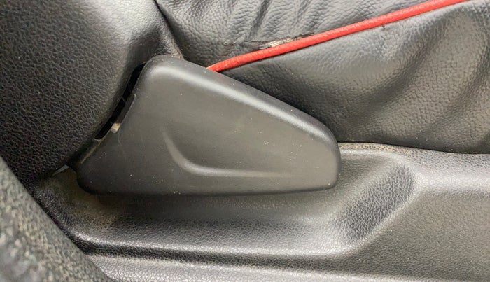 2020 Renault Kwid RXL 1.0, Petrol, Manual, 33,874 km, Driver Side Adjustment Panel