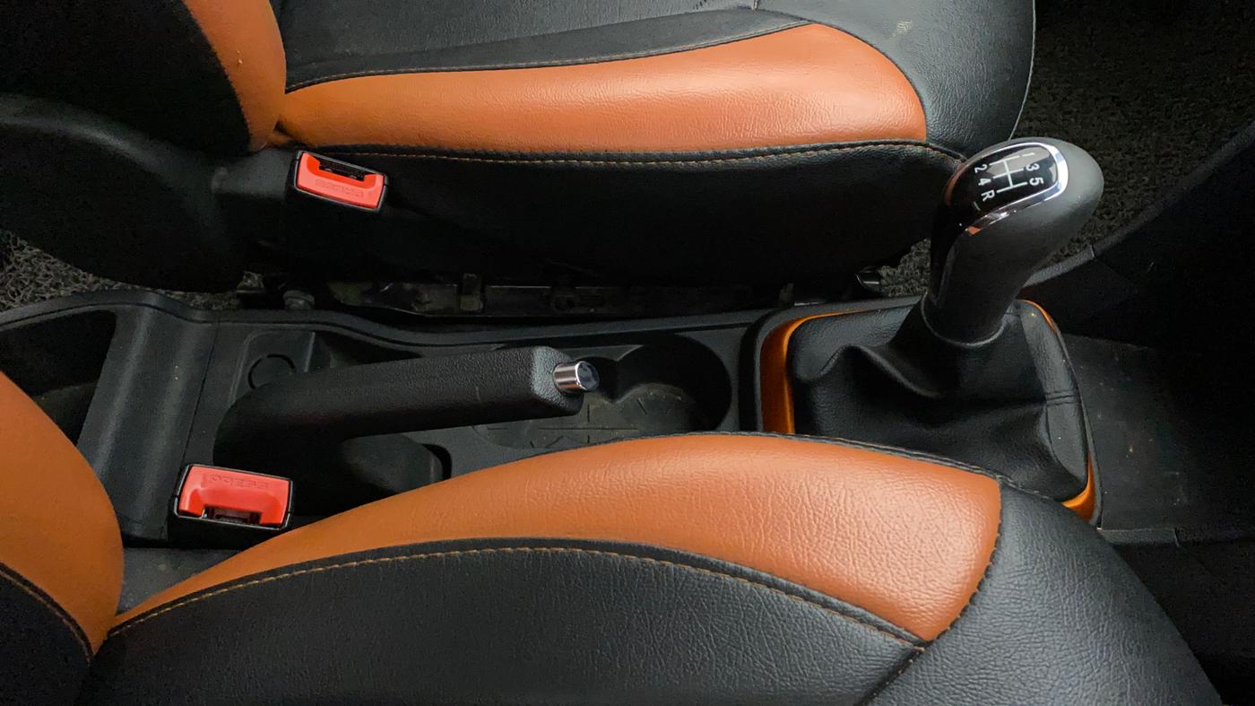 2018 Tata TIAGO NRG PETROL, Petrol, Manual, 58,160 km, Gear Lever