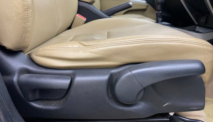 2016 Honda City 1.5L I-DTEC VX, Diesel, Manual, 1,23,739 km, Driver Side Adjustment Panel