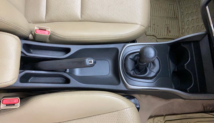 2016 Honda City 1.5L I-DTEC VX, Diesel, Manual, 1,23,739 km, Gear Lever