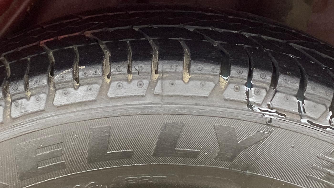 2014 Honda Brio S MT, Petrol, Manual, 90,224 km, Left Rear Tyre Tread