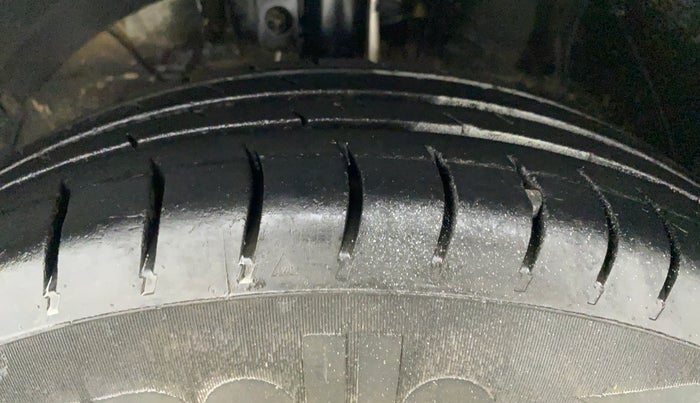 2018 Maruti Swift LXI, Petrol, Manual, 58,791 km, Left Front Tyre Tread