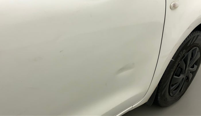 2018 Maruti Swift LXI, Petrol, Manual, 58,791 km, Driver-side door - Slightly dented