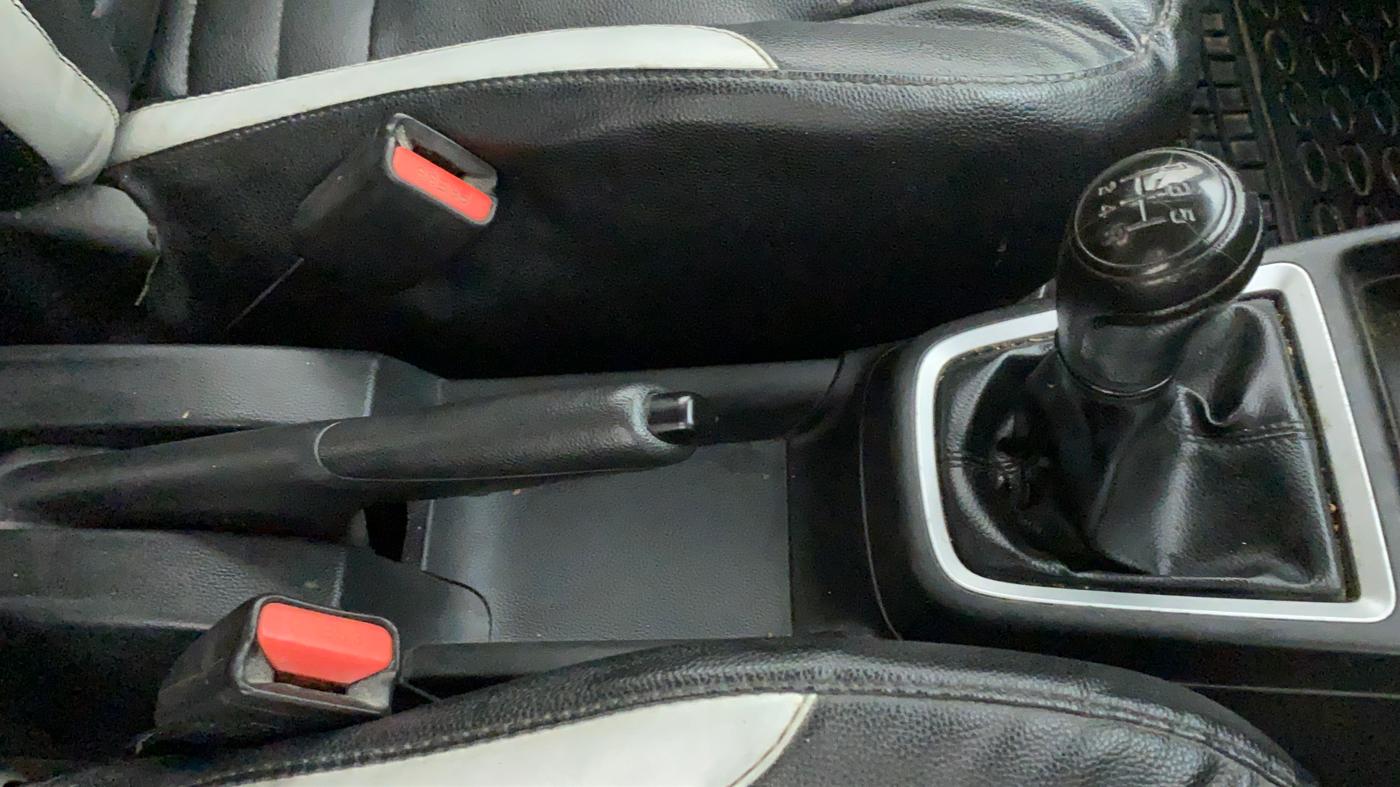 2018 Maruti Swift LXI, Petrol, Manual, 58,791 km, Gear Lever