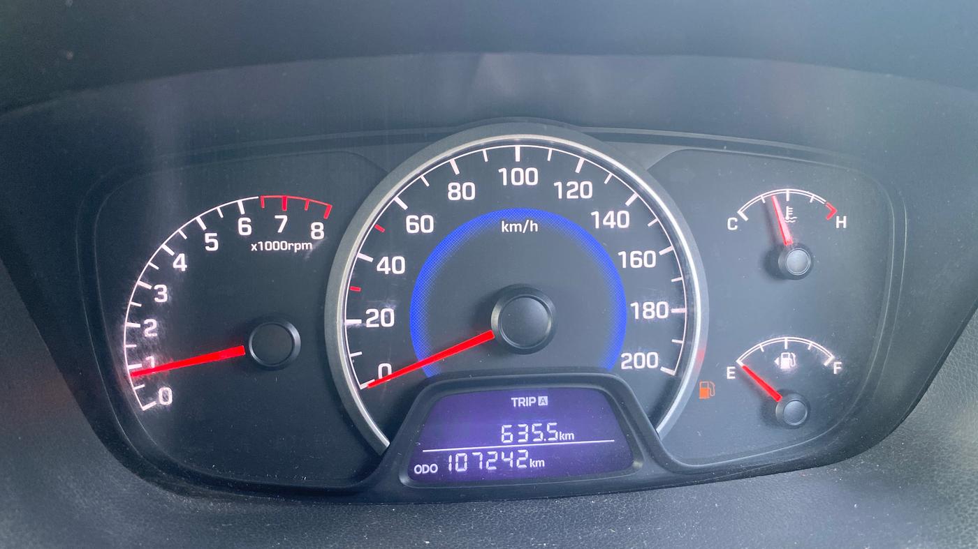 2016 Hyundai Grand i10 ASTA 1.2 KAPPA VTVT, Petrol, Manual, 1,07,242 km, Odometer Image