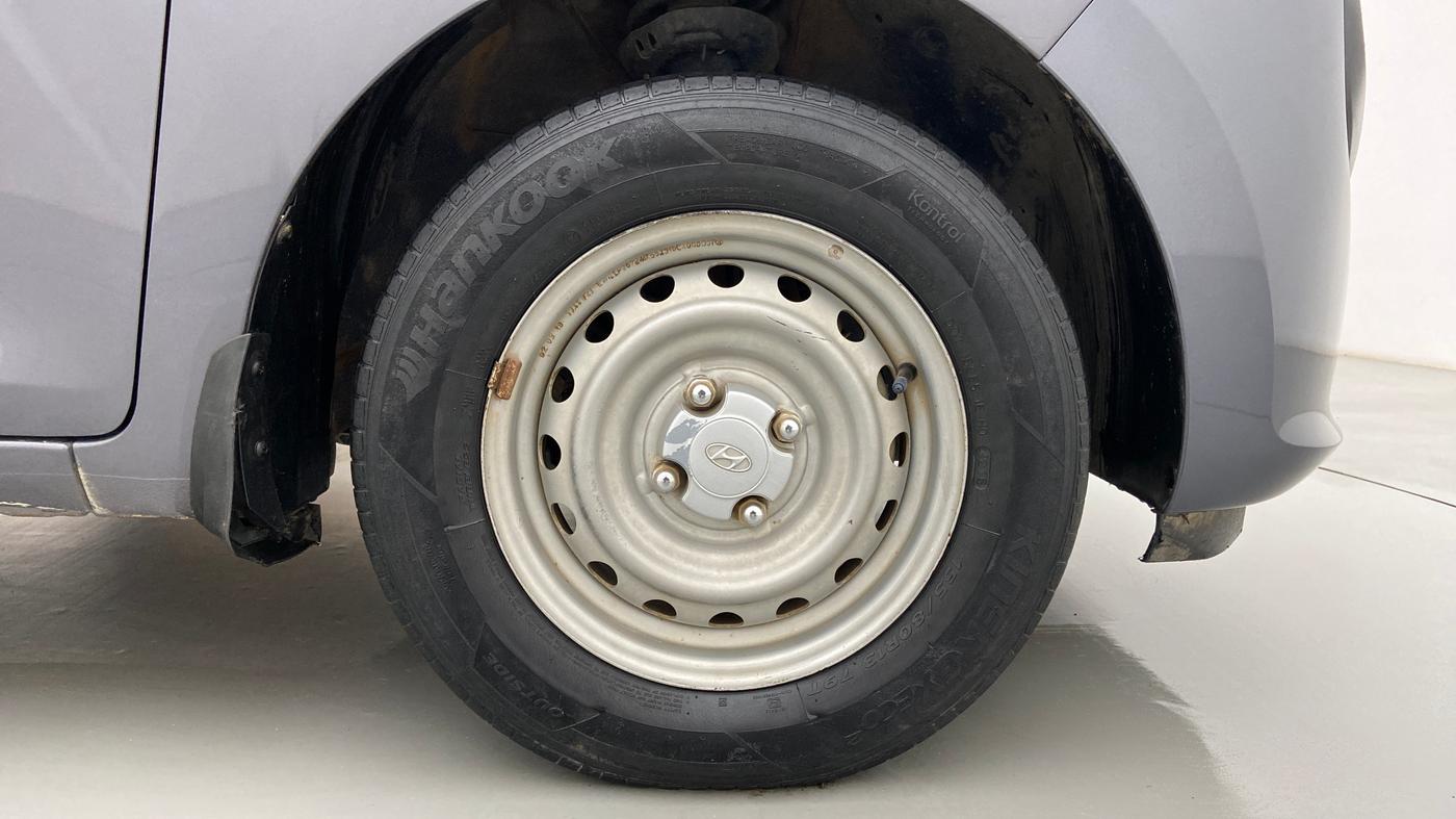 2019 Hyundai NEW SANTRO MAGNA, Petrol, Manual, 42,415 km, Right Front Wheel