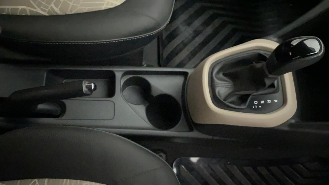 2017 Hyundai Grand i10 SPORTZ (O) AT 1.2 KAPPA VTVT, Petrol, Automatic, 13,546 km, Gear Lever