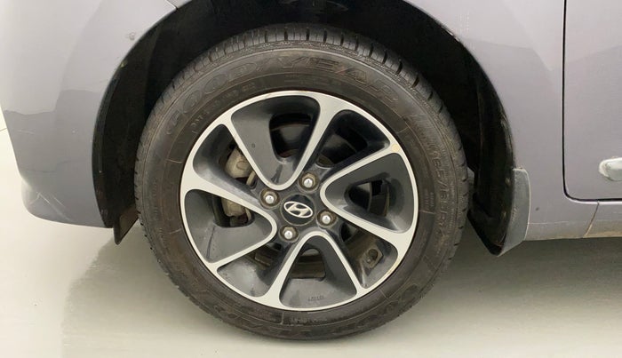 2017 Hyundai Grand i10 SPORTZ (O) AT 1.2 KAPPA VTVT, Petrol, Automatic, 13,546 km, Left Front Wheel