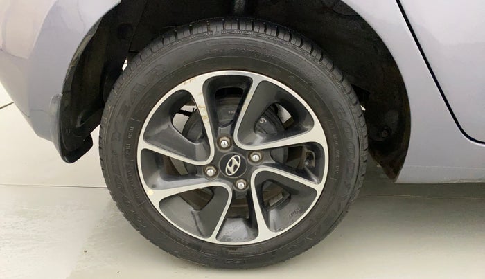 2017 Hyundai Grand i10 SPORTZ (O) AT 1.2 KAPPA VTVT, Petrol, Automatic, 13,546 km, Right Rear Wheel