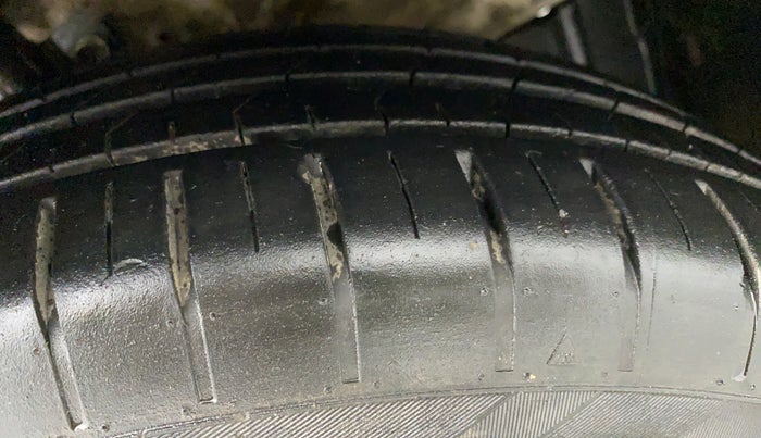 2018 Maruti Swift ZXI PLUS AMT, Petrol, Automatic, 23,985 km, Right Front Tyre Tread