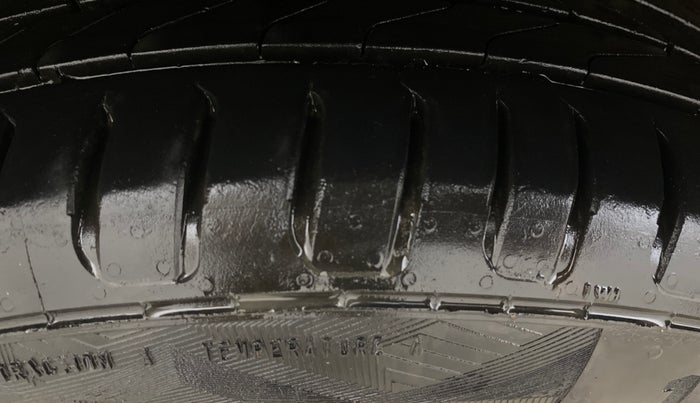 2018 Honda Jazz 1.2L I-VTEC VX CVT, Petrol, Automatic, 77,392 km, Right Rear Tyre Tread