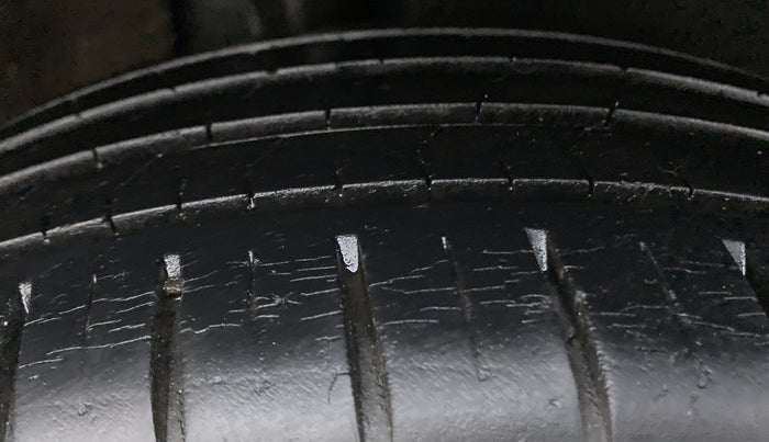 2017 Maruti Baleno RS 1.0 PETROL, Petrol, Manual, 43,330 km, Right Rear Tyre Tread