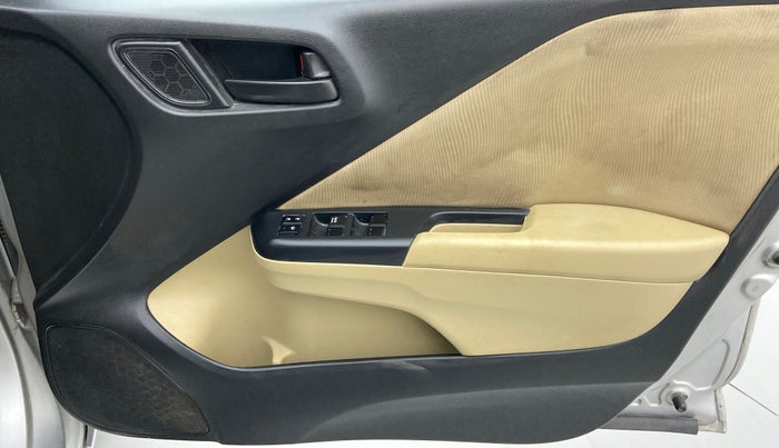2014 Honda City SV MT DIESEL, Diesel, Manual, 86,449 km, Driver Side Door Panels Control