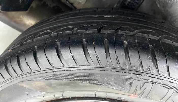 2014 Honda City SV MT DIESEL, Diesel, Manual, 86,449 km, Right Rear Tyre Tread