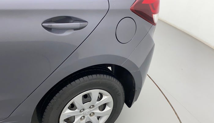 2016 Hyundai Elite i20 MAGNA 1.2, Petrol, Manual, 27,691 km, Left quarter panel - Minor scratches