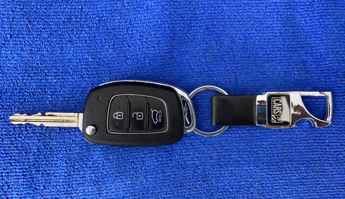 2016 Hyundai Elite i20 MAGNA 1.2, Petrol, Manual, 27,691 km, Key Close Up