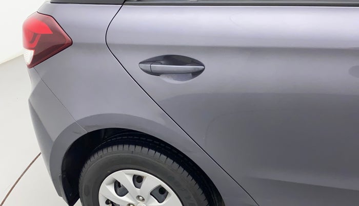 2016 Hyundai Elite i20 MAGNA 1.2, Petrol, Manual, 27,691 km, Right quarter panel - Minor scratches
