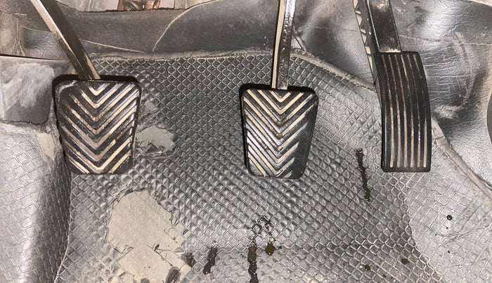 2016 Hyundai Verna 1.6 CRDI SX, Diesel, Manual, 1,02,496 km, Pedals