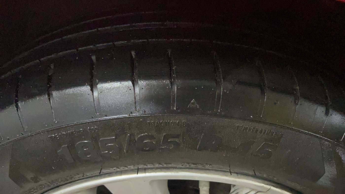 2016 Volkswagen Polo GT TSI AT, Petrol, Automatic, 1,29,229 km, Left Front Tyre Tread