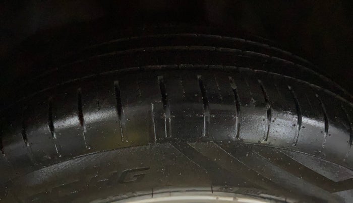 2016 Volkswagen Polo GT TSI AT, Petrol, Automatic, 1,29,201 km, Right Rear Tyre Tread