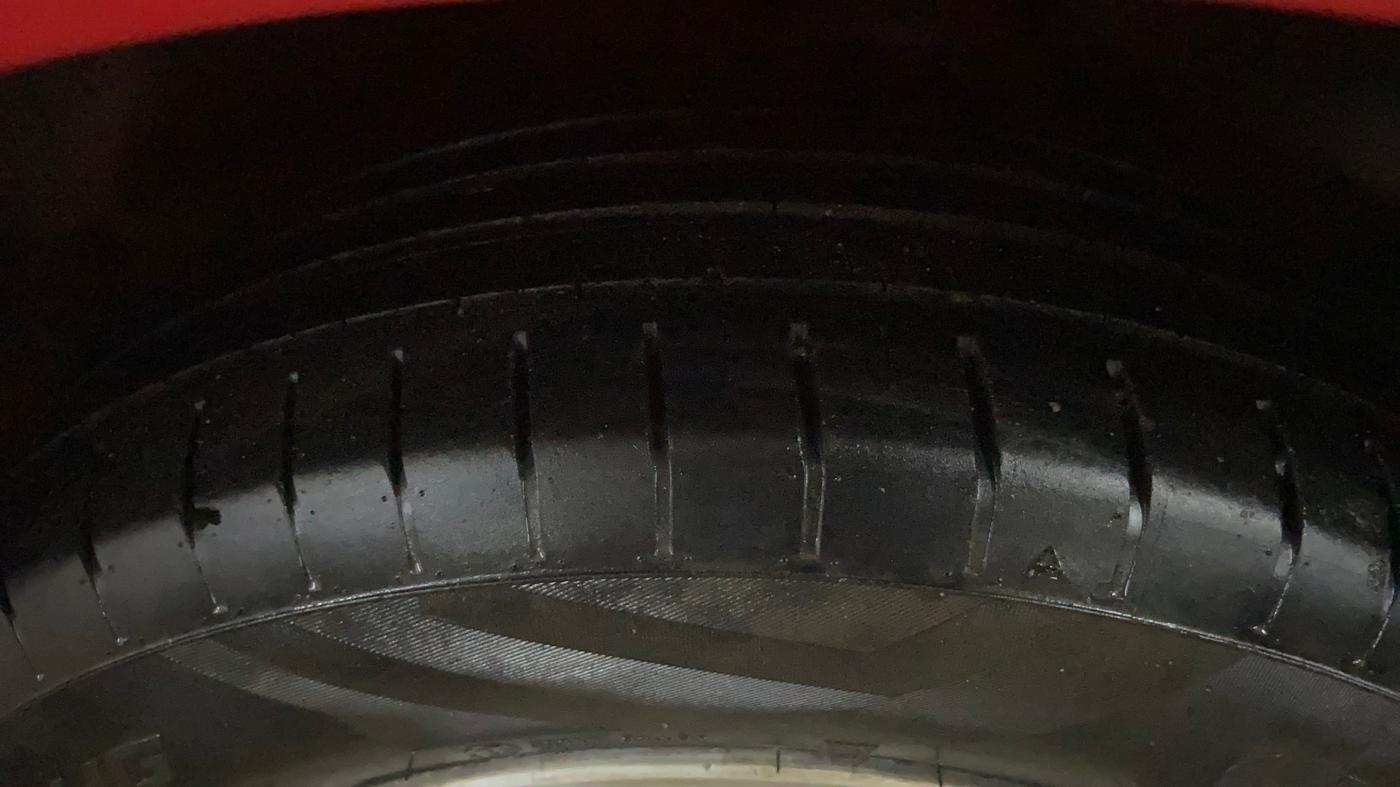 2016 Volkswagen Polo GT TSI AT, Petrol, Automatic, 1,29,229 km, Left Rear Tyre Tread