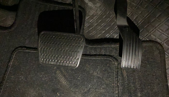 2022 Tata PUNCH ADVENTURE AMT, Petrol, Automatic, 30,374 km, Pedals