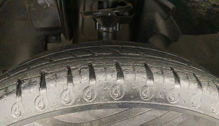 2020 Renault Kwid RXL, Petrol, Manual, 34,258 km, Left Front Tyre Tread