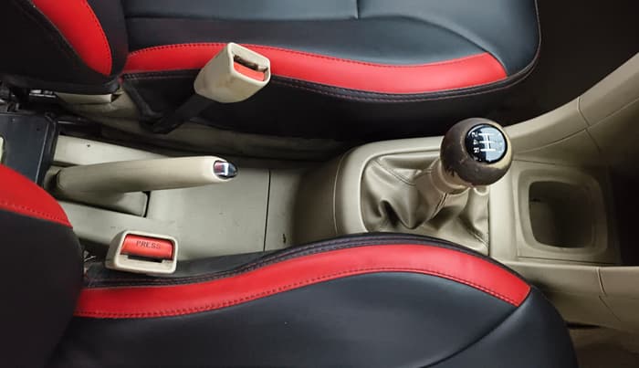 2016 Maruti Ertiga ZDI + SHVS, Diesel, Manual, 83,784 km, Gear Lever