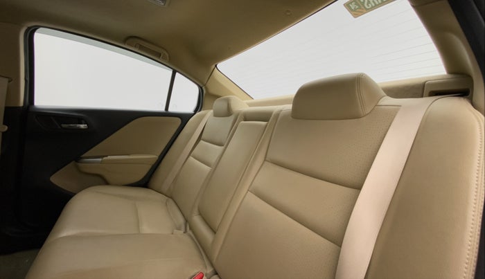 2014 Honda City 1.5L I-DTEC VX, Diesel, Manual, 98,940 km, Right Side Rear Door Cabin