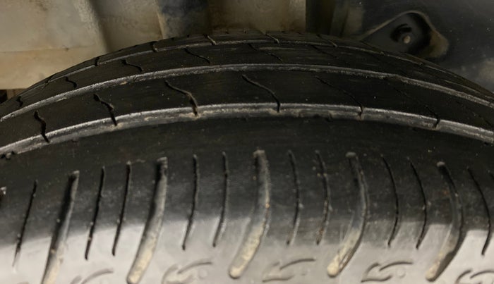 2018 Tata TIAGO NRG PETROL, Petrol, Manual, 32,918 km, Right Rear Tyre Tread