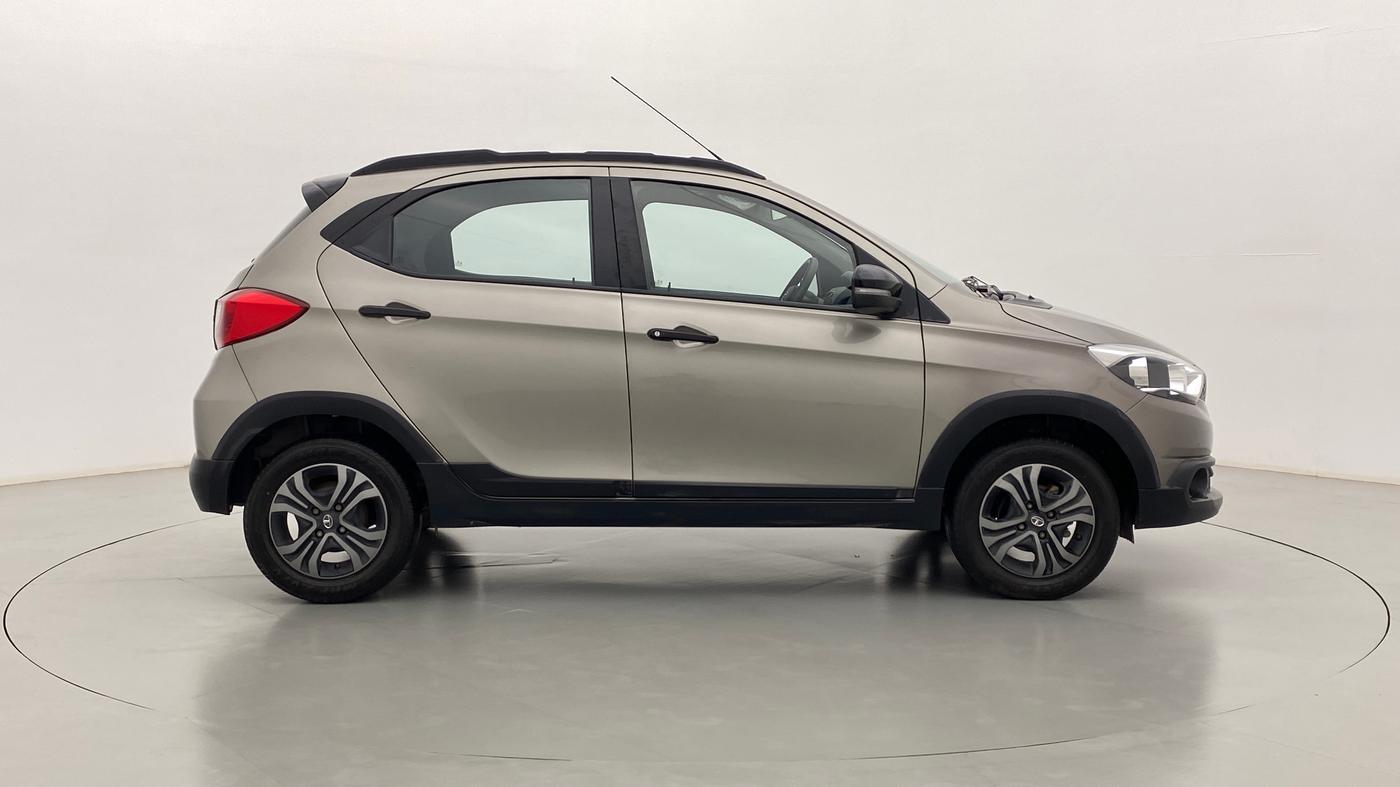 2018 Tata TIAGO NRG PETROL, Petrol, Manual, 32,918 km, Right Side View