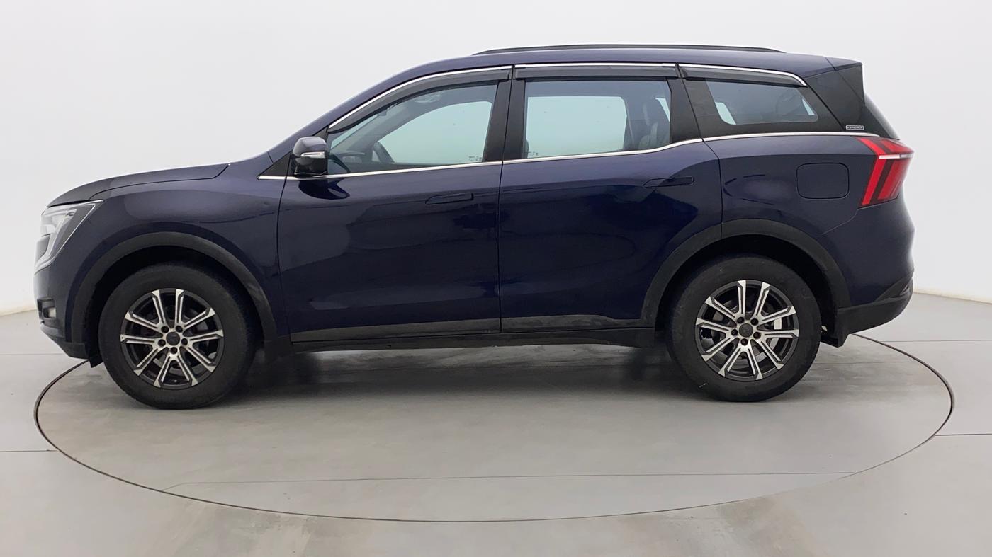 2022 Mahindra XUV700 AX 7 LUXURY P AT 7 STR, Petrol, Automatic, 50,045 km, Left Side