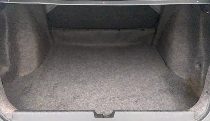 2015 Honda City VX MT DIESEL, Diesel, Manual, 80,107 km, Boot Inside