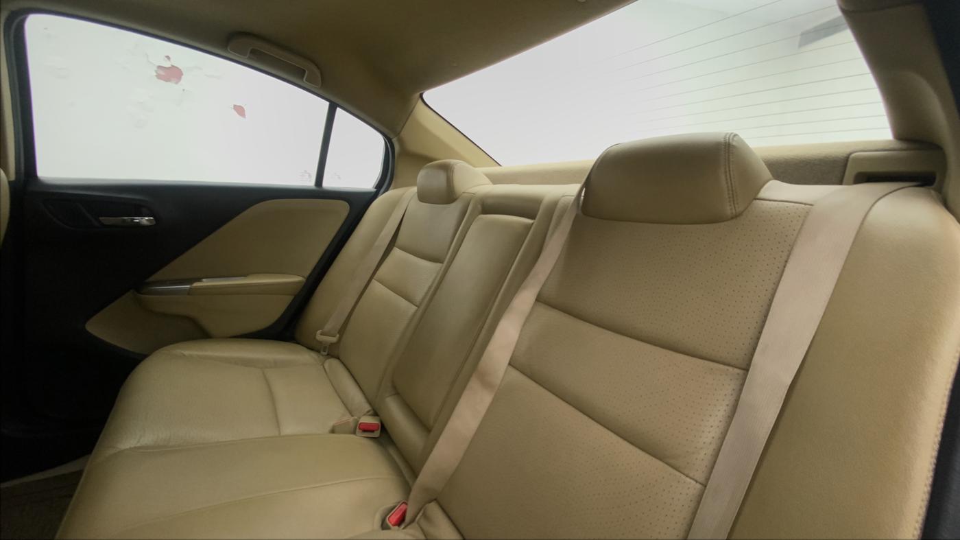 2015 Honda City VX MT DIESEL, Diesel, Manual, 80,107 km, Right Side Rear Door Cabin