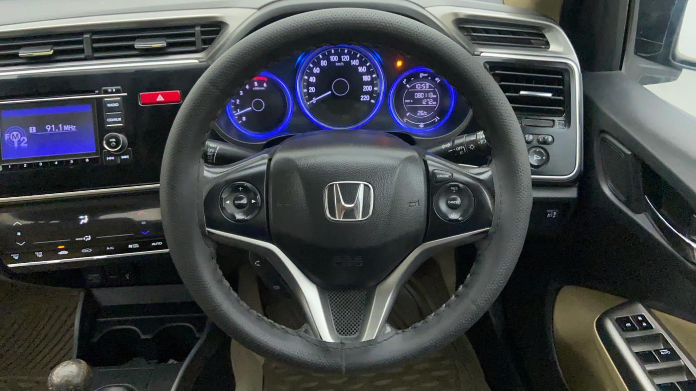 2015 Honda City VX MT DIESEL, Diesel, Manual, 80,107 km, Steering Wheel Close Up