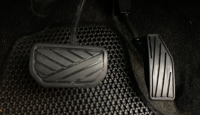 2019 Maruti Baleno ALPHA CVT PETROL 1.2, Petrol, Automatic, 63,898 km, Pedals