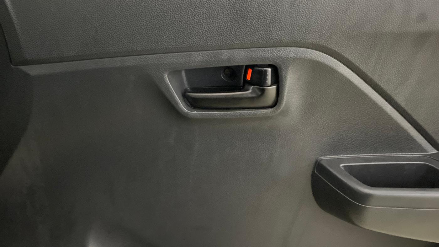2024 Maruti Alto K10 VXI, Petrol, Manual, 19,351 km, Driver Side Door Panels Control