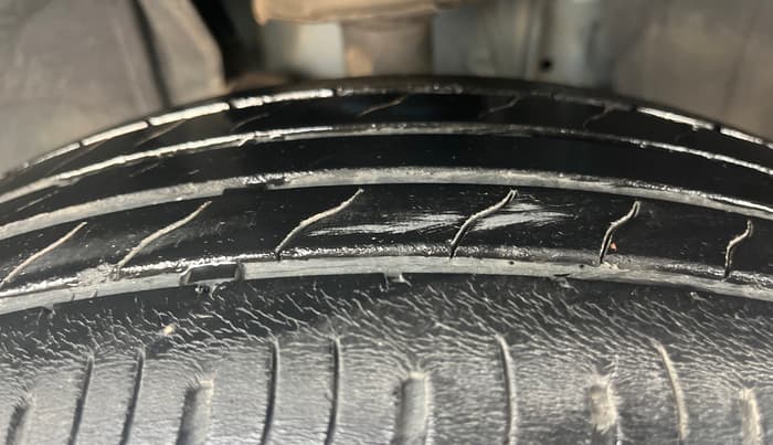2021 Renault Kiger RXZ MT, Petrol, Manual, 30,773 km, Right Front Tyre Tread