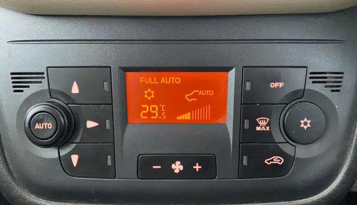 2018 Fiat URBAN CROSS EMOTION MULTIJET 1.3, Diesel, Manual, 26,932 km, Automatic Climate Control